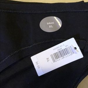 Pack of 5 BRAND NEW Gap bikini underwear- size XL